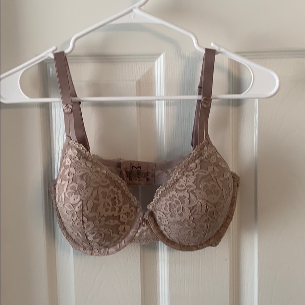 EUC Maidenform sz 34D
